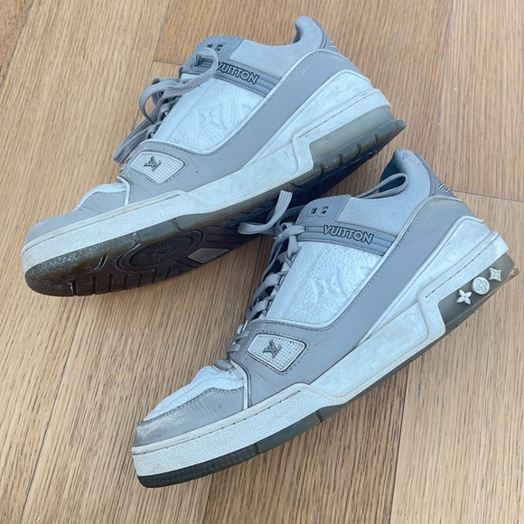 Louis Vuitton White/Grey Leather and Rubber Trainer Low Top Sneakers Si main image 9